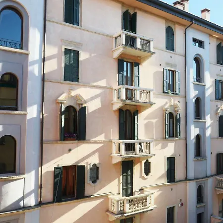 Pied A Terre - Atelier Verona