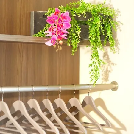 Pied à Terre – Atelier *